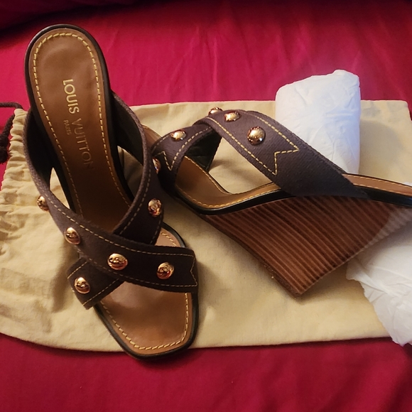 Louis Vuitton wedge sandals**SOLD** - Picture 6 of 12